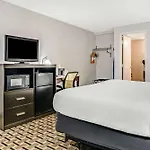 Quality Inn Detroit Downtown