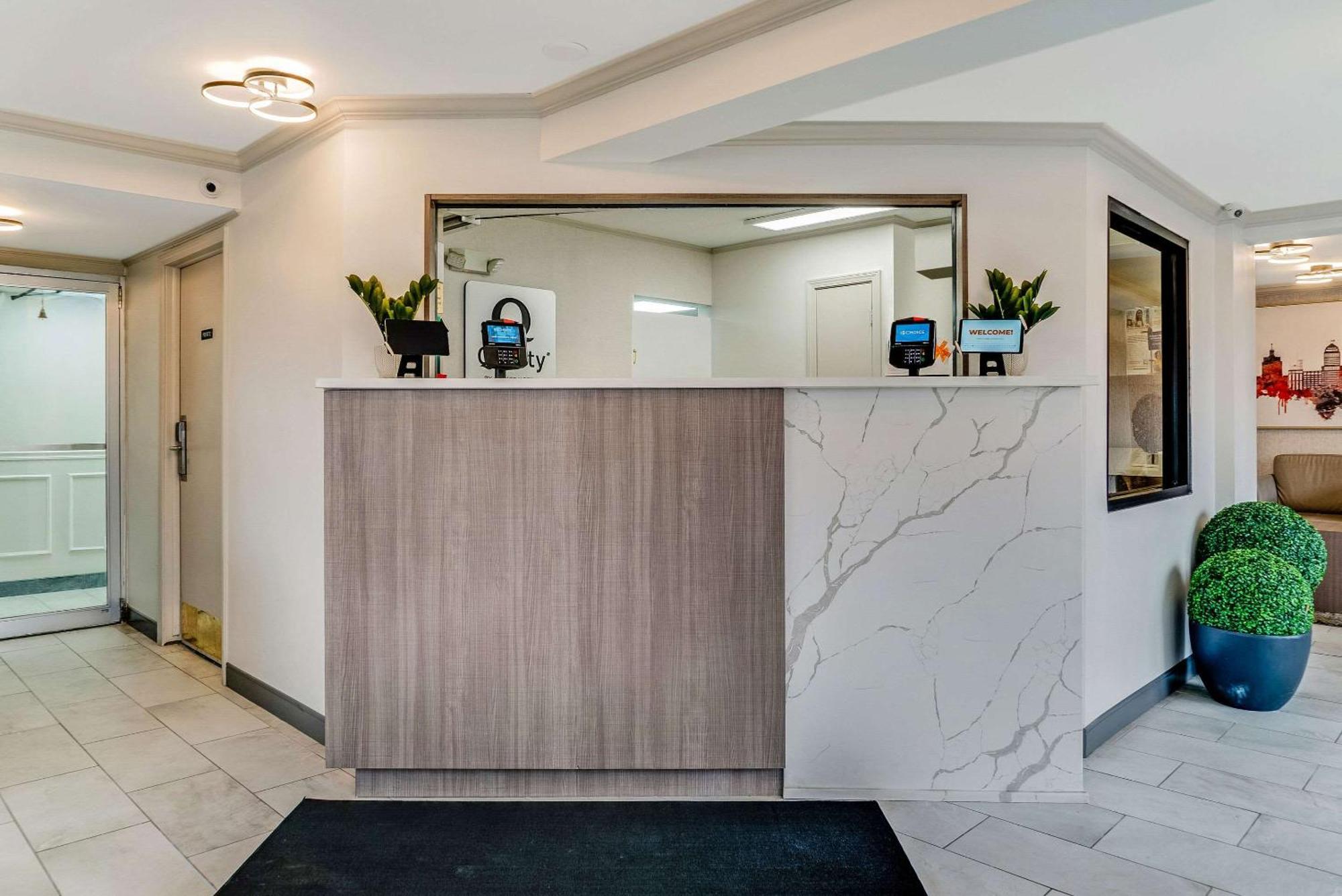 Inn Quality Downtown 2*