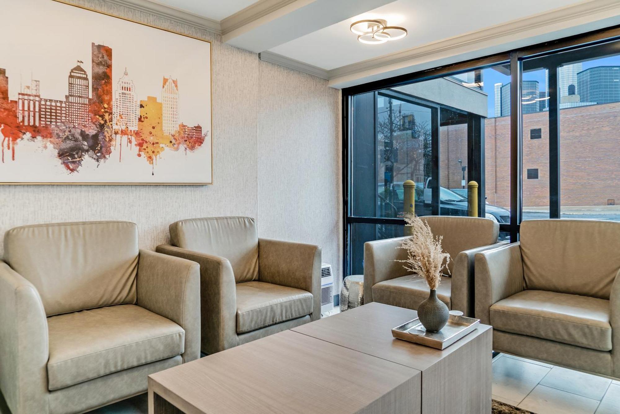 Quality Downtown 2* Detroit